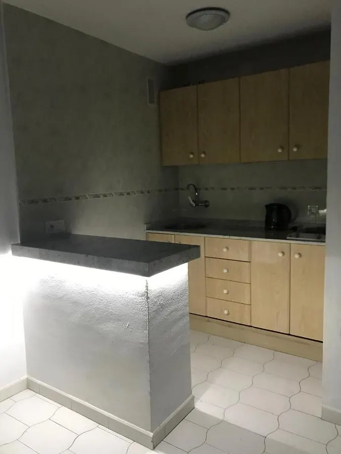 Estudios y Apartamentos Benal Beach Benalmádena