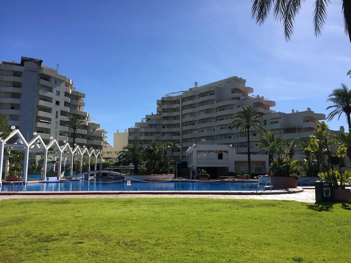 Estudios Y Apartamentos Benal Beach Benalmadena Apartment